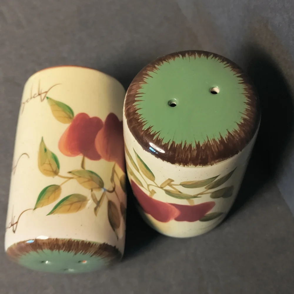 HOME INTERIOR SALT & PEPPER SET⭐ - Picture 8 of 9